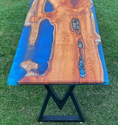 River resin coffee table - , in