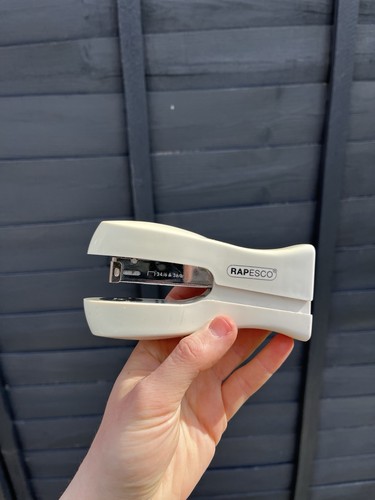 Rapesco flippa cream stapler - rapesco,