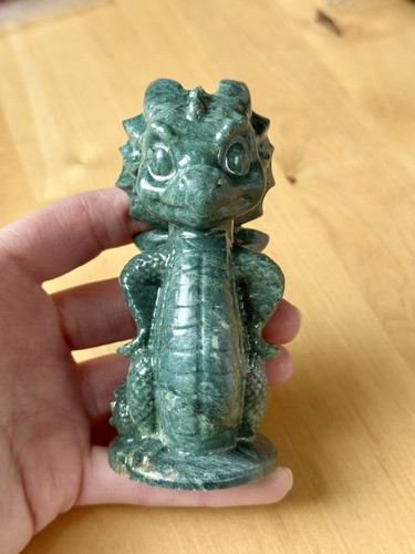 Dark green jade - green,