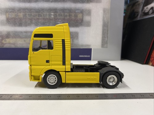 Conrad tractor truck man - 1/50,
