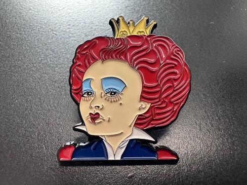 Queen hearts enamel - queen,