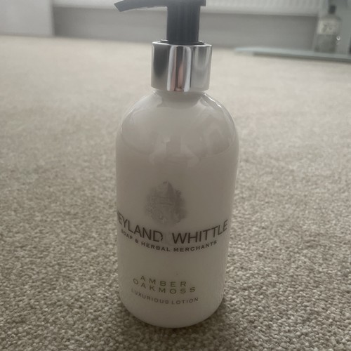 Heyland whittle luxurious - ,