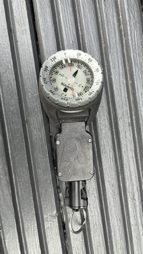 Suunto compass and retractor - compass,