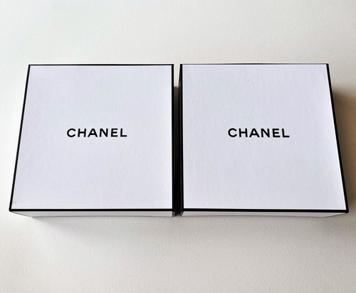 Authentic chanel medium - authentic,