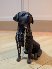 "Walkies!" Chocolate Labrador Figure – Dog Studies Leonardo Collection - VGC