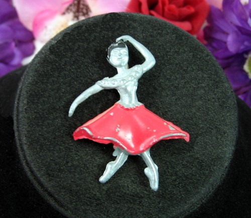Flamenco dancer woman pin red - flamenco,