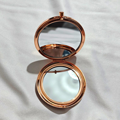 Round metal cosmetic compact - round,