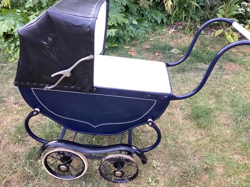 Vintage leeway dolls - pram, for