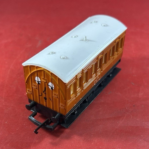 Hornby lms passenger coach - oo,