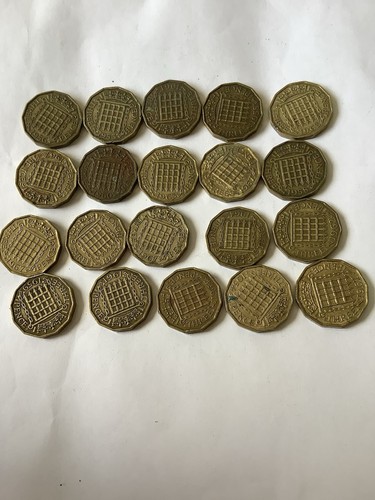 Various queens three - 23, pence