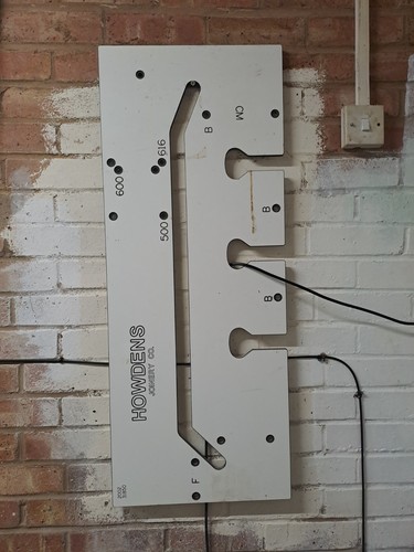 Howdens worktop jig - worktop,