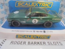 Scalextric  C4256 Aston Martin