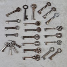 Antique & Vintage Barrel Cabinet Key Bundle, some pairs & 1x Milners