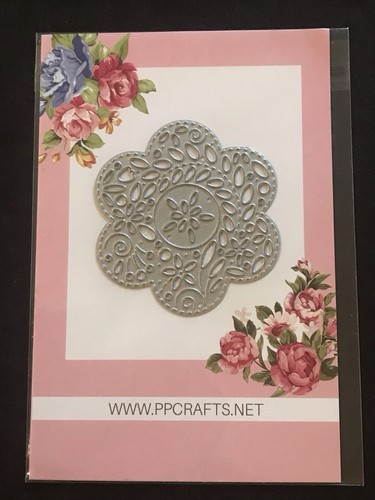 Flower shape doily style - , pp
