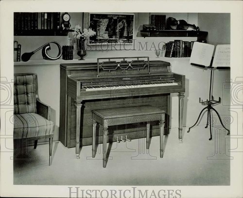 1962 press photo lyon healy - 1962, lyon-healy