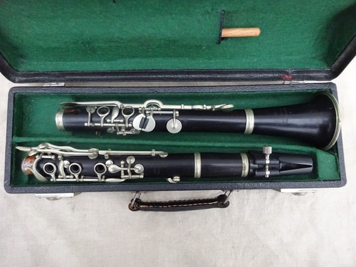 Old clarinet - (b, flat)