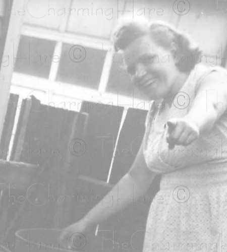 Vintage photo 1940 woman - photo,
