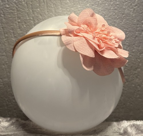 Pale pink fascinator for - pale,