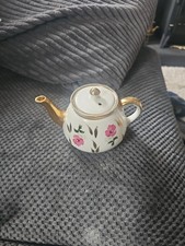 Small Vintage Teapot .Gibson&