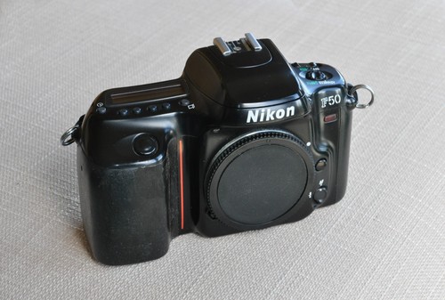 Nikon d50 film camera - nikon,