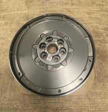 55567619 NEW GENUINE GM
