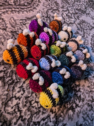 Purple bee handmade crochet - purple,