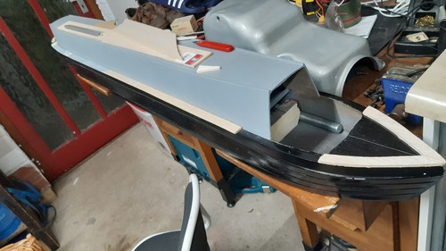Large fibreglass model - large,