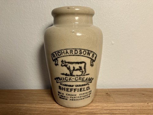 Cream pot crock cow - crock,