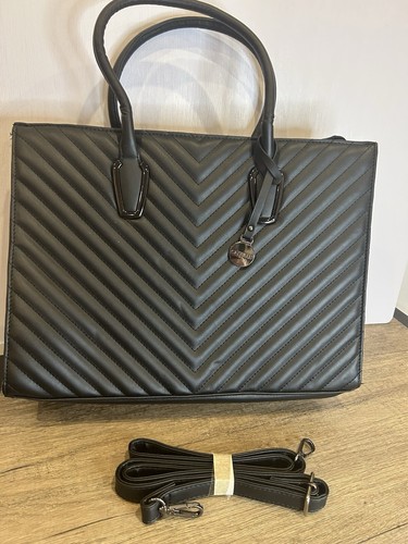 Catwalk black quilted chevron - black,