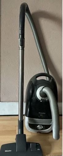 Miele vacuum cleaner 2200w - vacuum, 2200w–