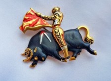 Damascene ~ Toledo ~ Bull Fighter ~ Gold Tone Metal ~ Black & Red Colour Detail
