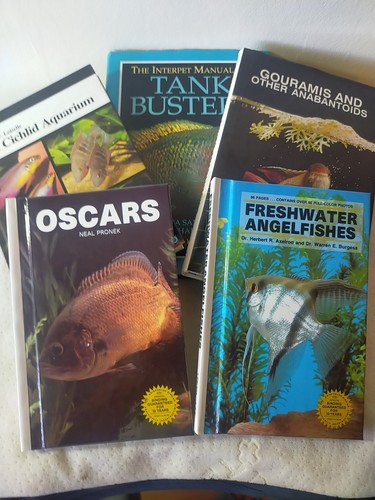 Aquarium fish guidebooks - fish,