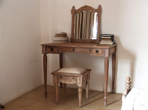 Dressing table and mirror - table, |