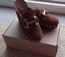 Boden Iris Snaffle Heeled Clogs Golden Brown Suede Size 4/37