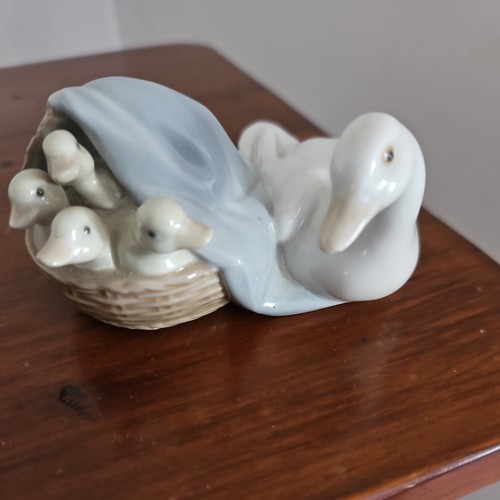 Lladro ducklings figurine - lladro,