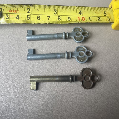 Vintage keys hollow - hollow, barrel