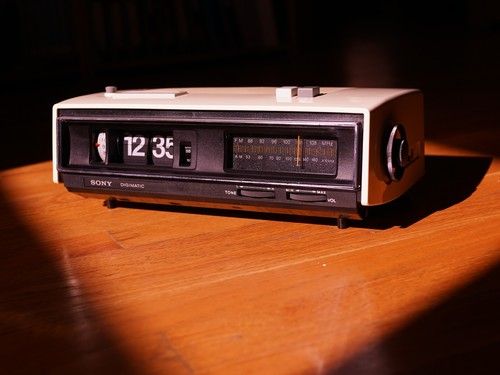 Sony flip clock alarm vintage - flip,