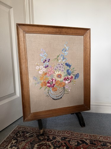 Vintage wooden fire screen - fire,