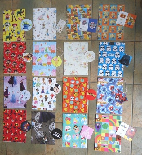 Wrapping paper tag kids - &,