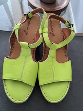 Moshulu Genuine Leather