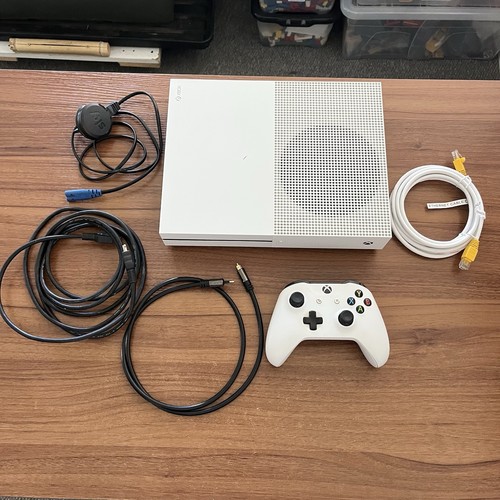 Xbox one white - one, console