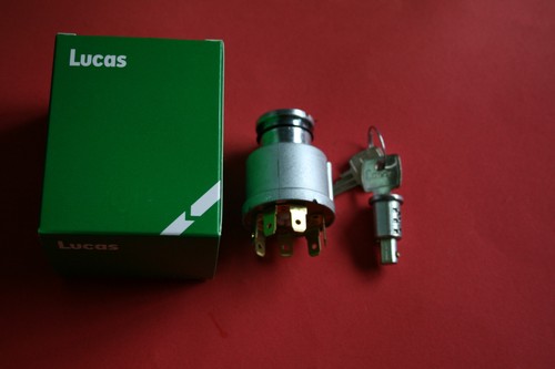 Triumph bsa lucas position - triumph,