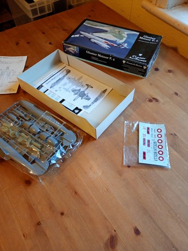 Gloster meteor 48 scale - 4, 1:48