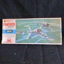 HASEGAWA B8. FRESCO MIG-17D/E MIKOYAN GUREVICH. 1;72 SCALE.SPARES/REPAIRS.