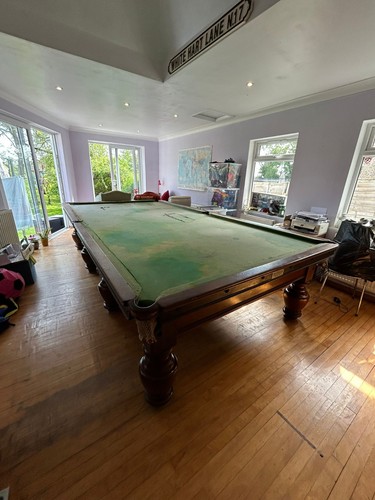 Snooker table full - table,