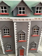 Large room victorian dolls - large,