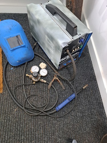 Clarke weld 100e mig - weld,