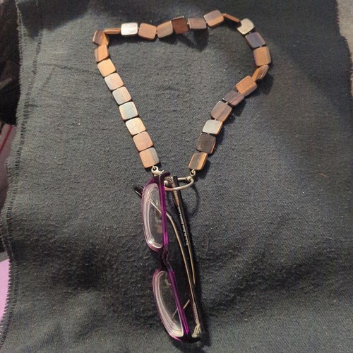 Loop brown tiger ebony - la, wood