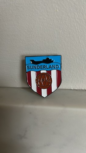Sunderland football enamel pin - football,