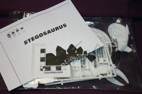 Airfix stegosaurus scale model - airfix,
